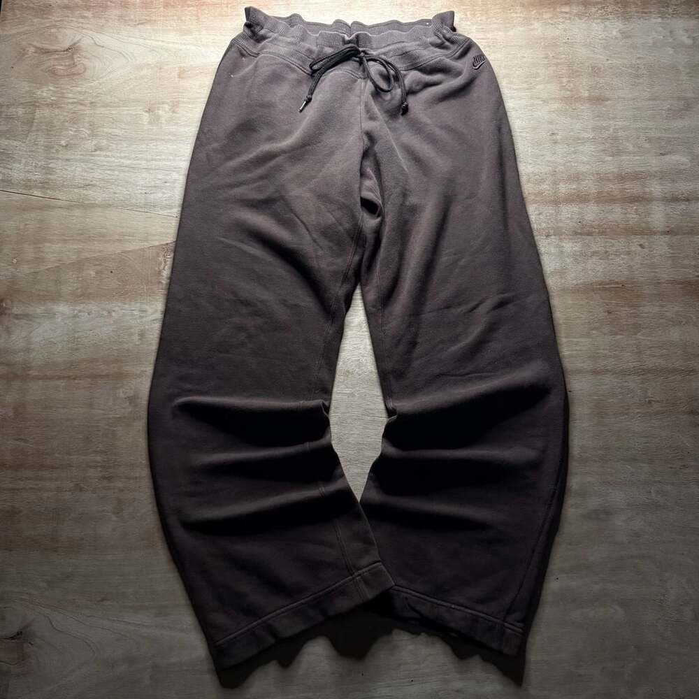 Older Nike Sportswear Women’s XL Brown Wide Leg Sweatpants Embroidered Swoosh